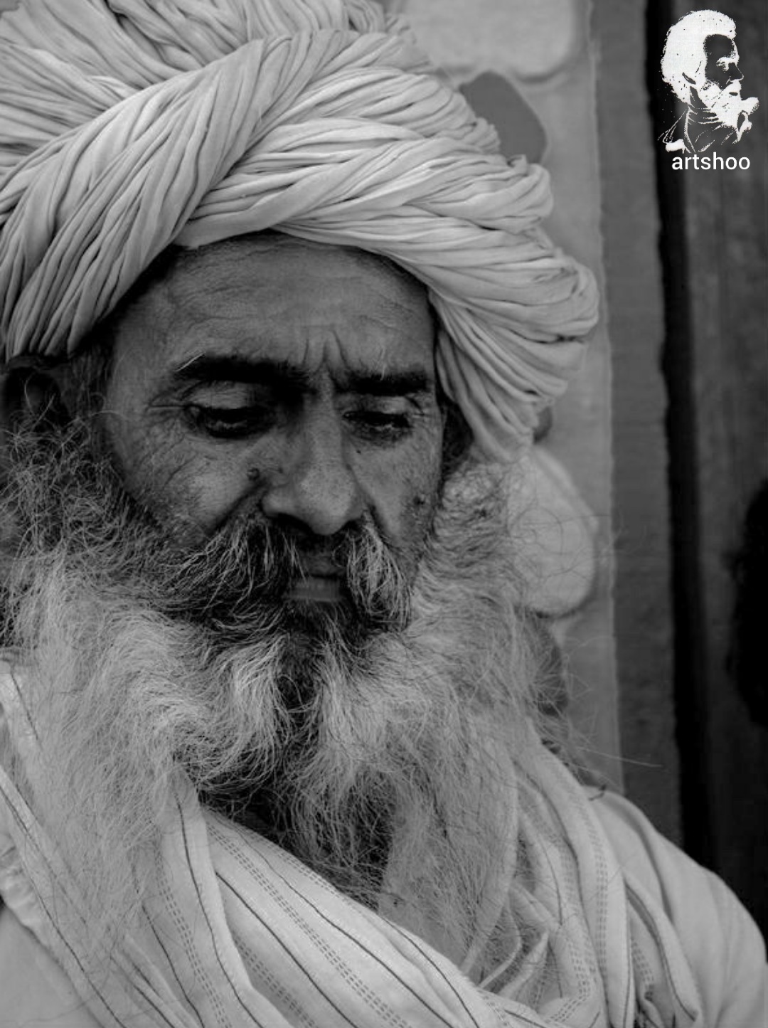 مدل پرتره سیاه قلم